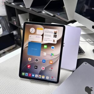 Apple iPad Pro 11-inch 4th generation in gray