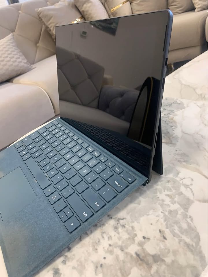 Side view of the Surface Pro 6 showing the kickstand and keyboard cover